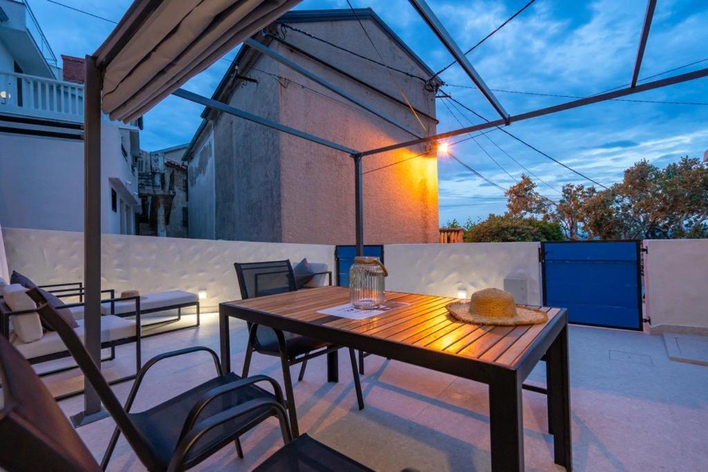 Willa House Franulich Stara Baška Zewnętrze zdjęcie